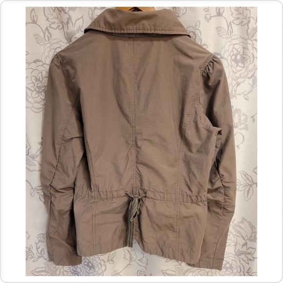 Columbia Coat - Picture 8 of 9